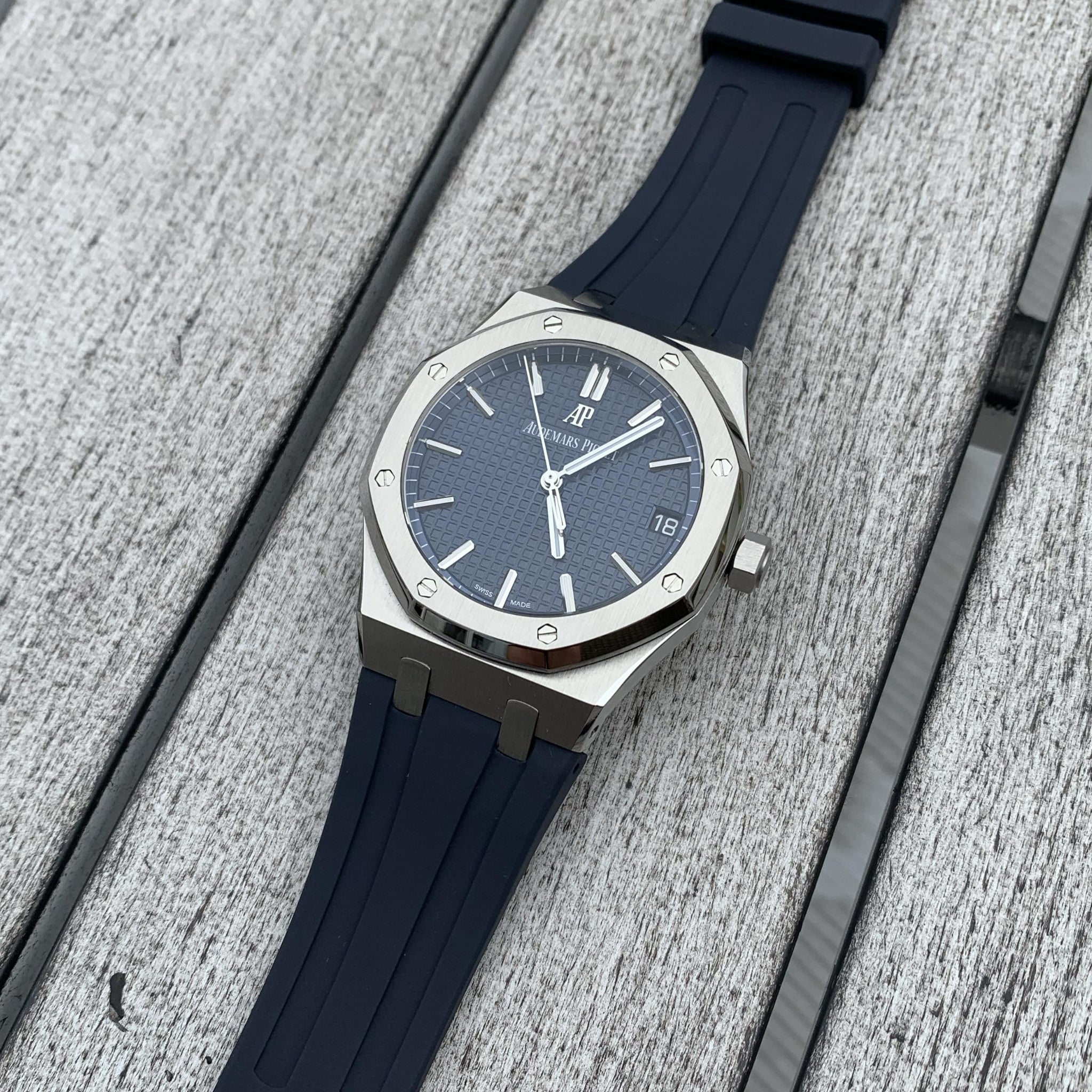 Kautschuk Armband - fur alle AP Royal Oak 41mm - Dunkel Blau - Helvetus DE