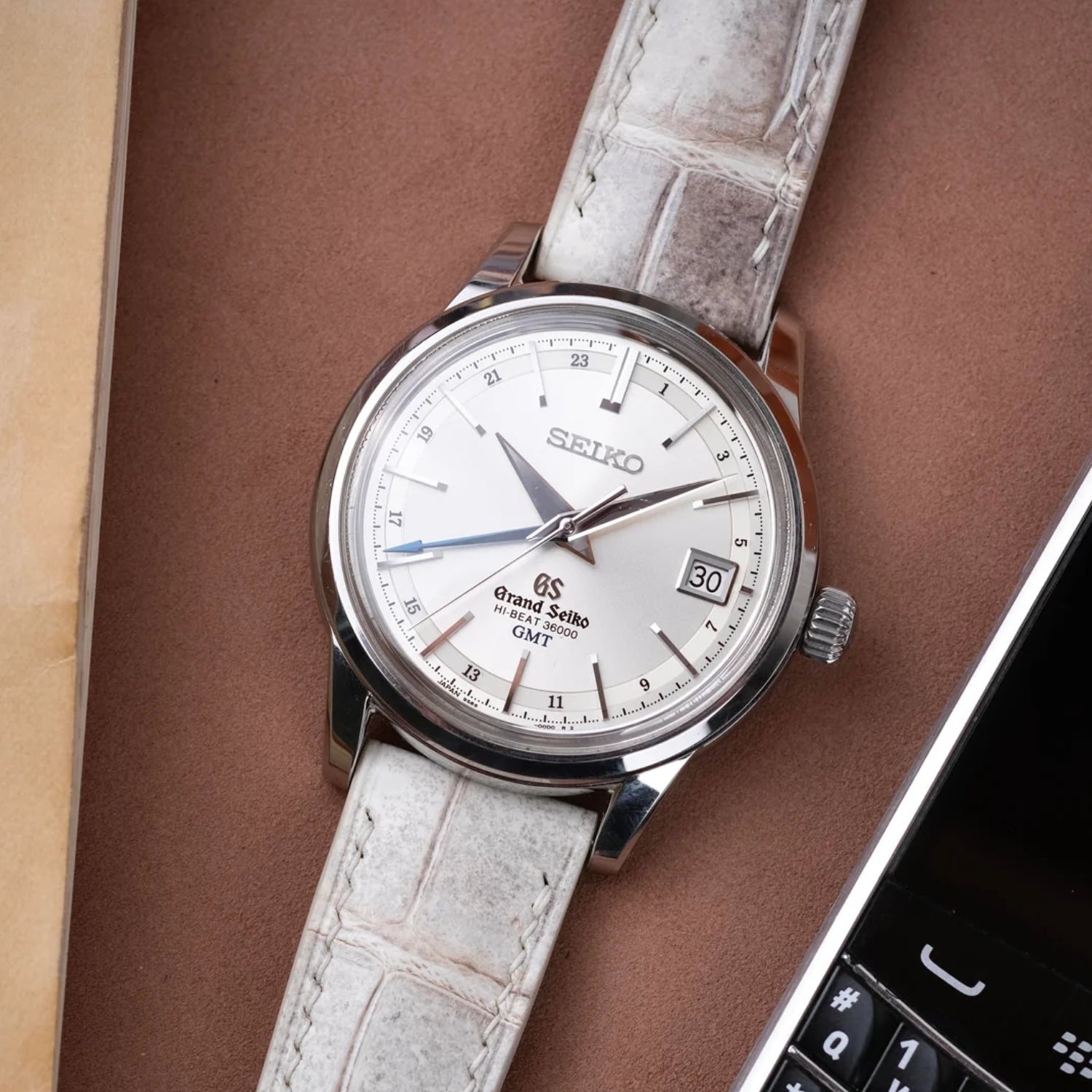 Weisses Alligator Leder Uhrenarmband – Handgefertigtes Ersatzband – Helvetus®